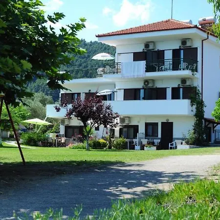 Emi House Hotel apartamentowy Vourvourou