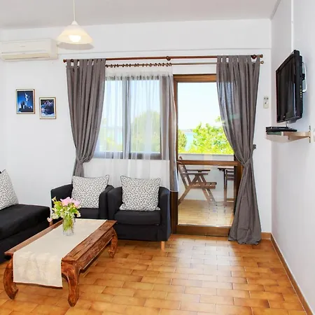 Emi House Hotel apartamentowy