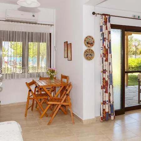 Hotel apartamentowy Emi House Vourvourou