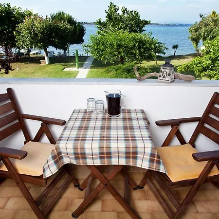 Emi House Hotel apartamentowy Vourvourou