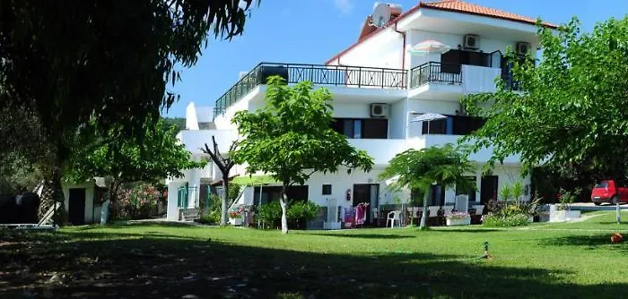 Emi House 3*