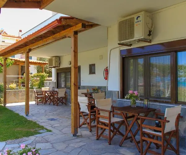 Emi House 3*