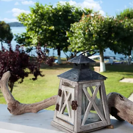 Emi House 3* Βουρβουρού