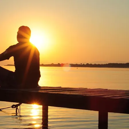 Emi House فوروفورو