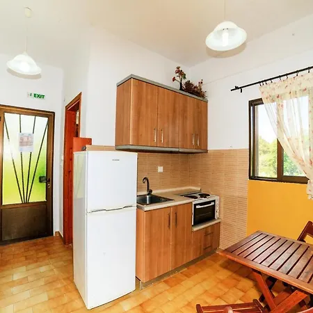 Aparthotel Emi House