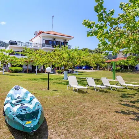 Emi House 3* Βουρβουρού