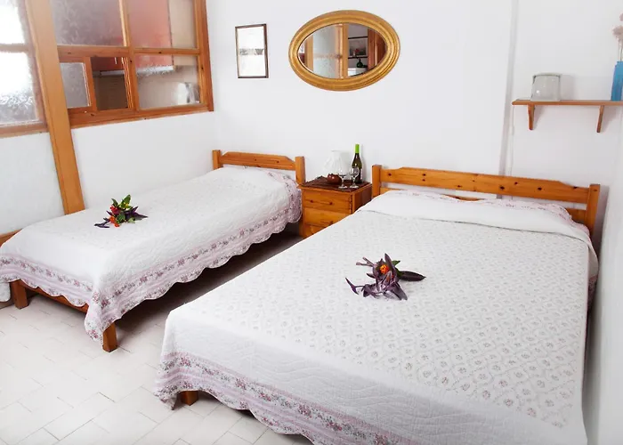 Hotel de apartamente Emi House 3*