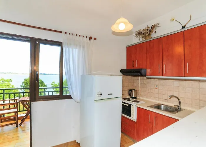 Emi House 3* Vourvourou