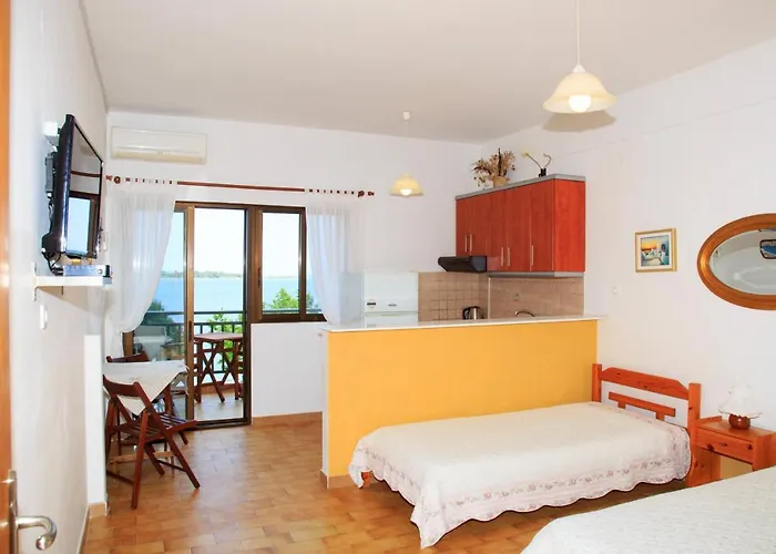 Hotel de apartamente Emi House