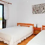 Emi House Aparthotel