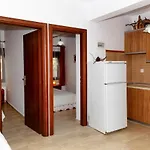 Emi House 3*