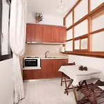 Emi House