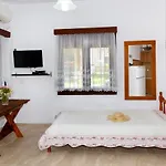 Aparthotel Emi House