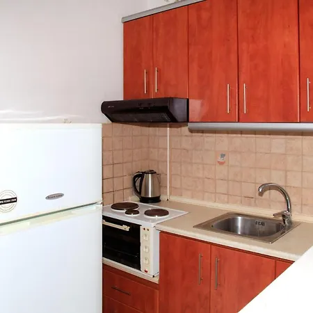 Emi House 3* Vurvurú