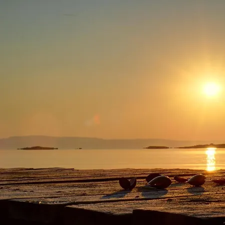 Emi House Apartmanhotel Vurvurú