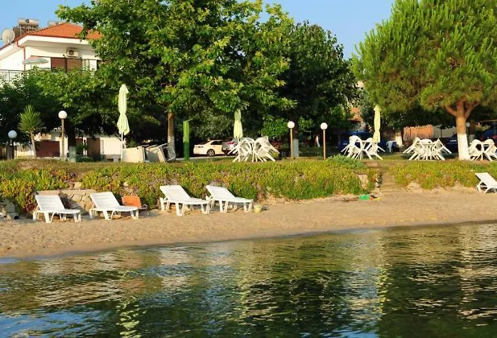 Emi House 3* Vourvourou